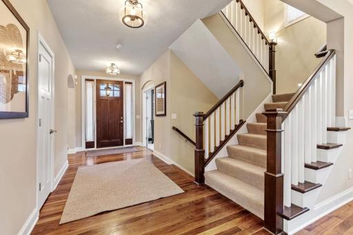 7060 millcreek Lane N, Excelsior, MN 55317
