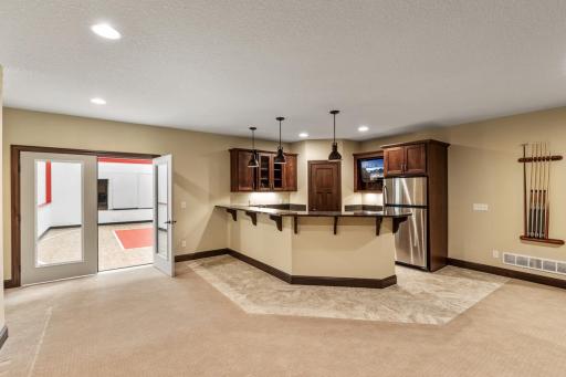 7060 millcreek Lane N, Excelsior, MN 55317