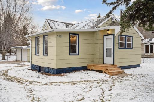 5911 Hillcrest Road, Mound, MN 55364