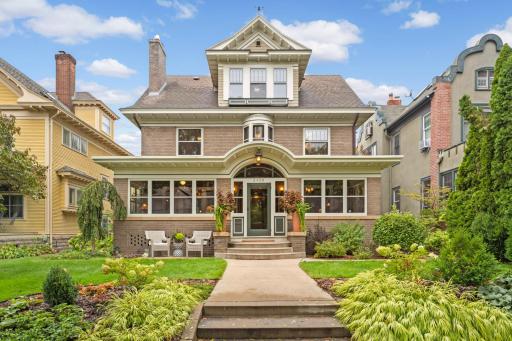 2420 Humboldt Avenue S, Minneapolis, MN 55405