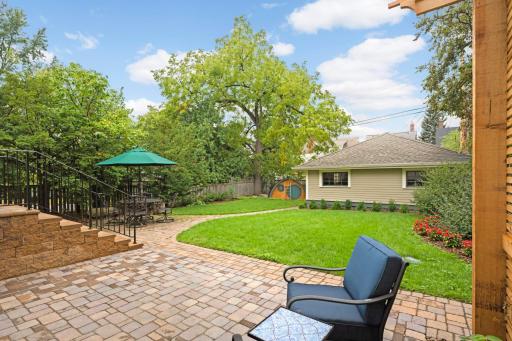 2420 Humboldt Avenue S, Minneapolis, MN 55405