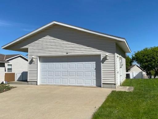 4929 Valley Drive NW, Rochester, MN 55901