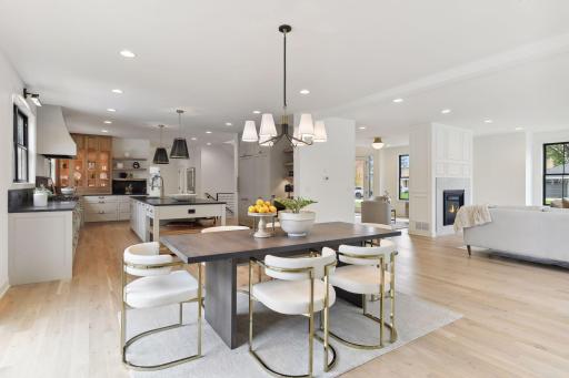 Large Dining Area Perfect for Large Gatherings and Holidays. Room for 12!