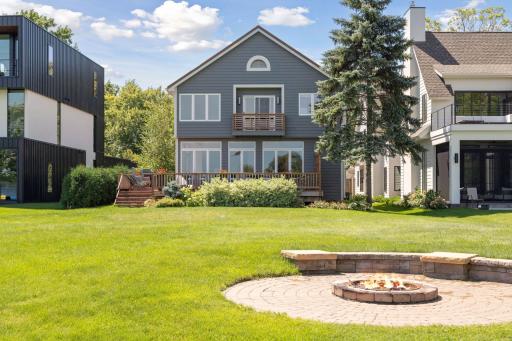 1905 Beach Lane, Wayzata, MN 55391