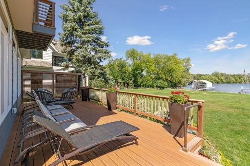 1905 Beach Lane, Wayzata, MN 55391