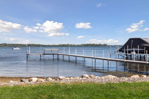1905 Beach Lane, Wayzata, MN 55391