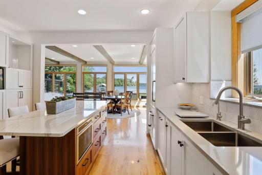 1905 Beach Lane, Wayzata, MN 55391