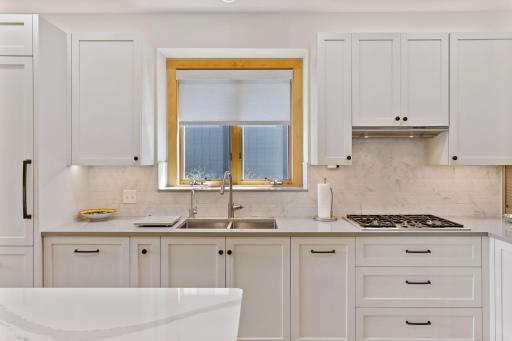 1905 Beach Lane, Wayzata, MN 55391