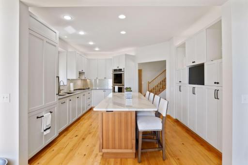 1905 Beach Lane, Wayzata, MN 55391
