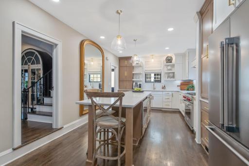 4519 Casco Avenue, Edina, MN 55424