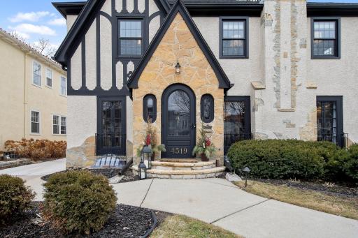 4519 Casco Avenue, Edina, MN 55424