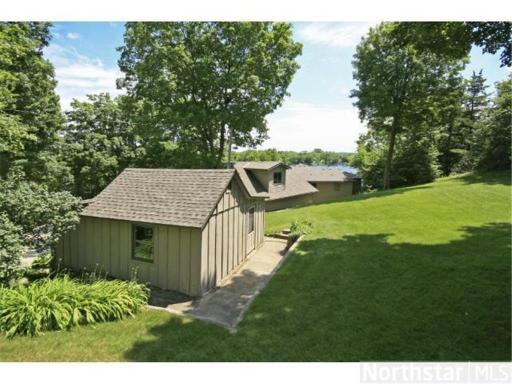 5574 Quinlar Avenue NW, Annandale, MN 55302