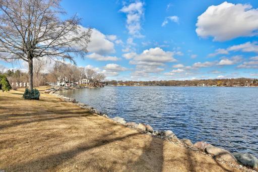 6000 Hardscrabble Circle, Minnetrista, MN 55364