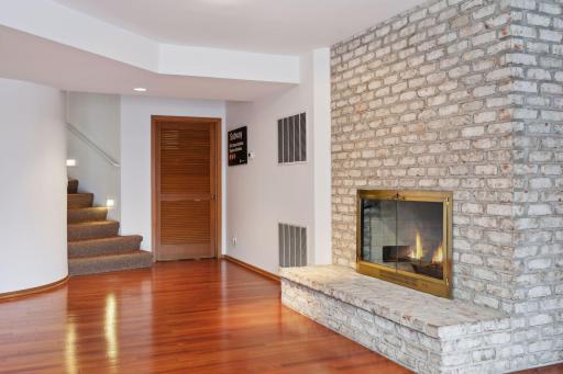 2410 Lorien Street, Minnetonka, MN 55305