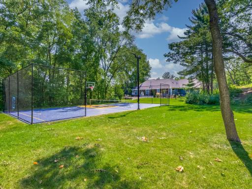 141 Mendota Road W, West Saint Paul, MN 55118
