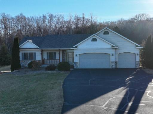 833 Hillside Trail, Hudson, WI 54016