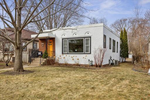 1615 Huron Street, Saint Paul, MN 55108