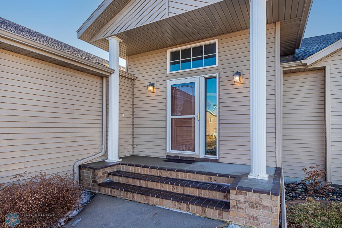 1717 35th St Circle S, Moorhead MN 56560-44.jpg