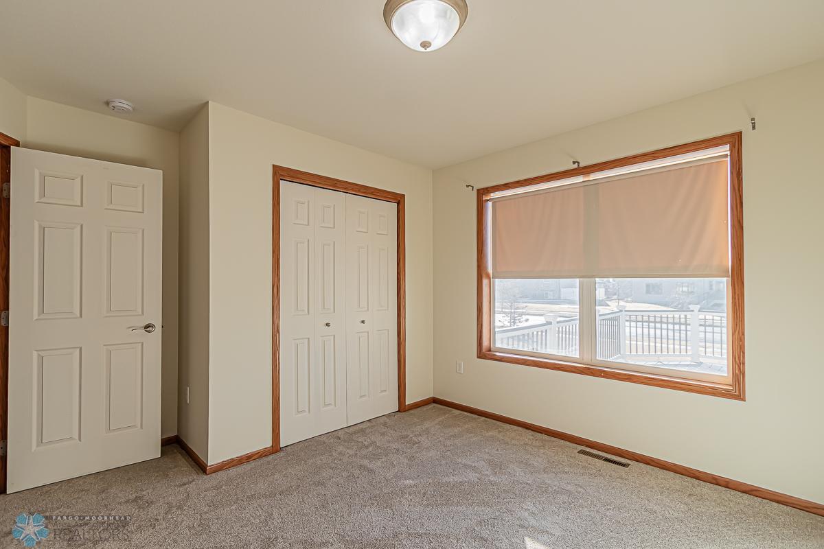 1717 35th St Circle S, Moorhead MN 56560-21.jpg