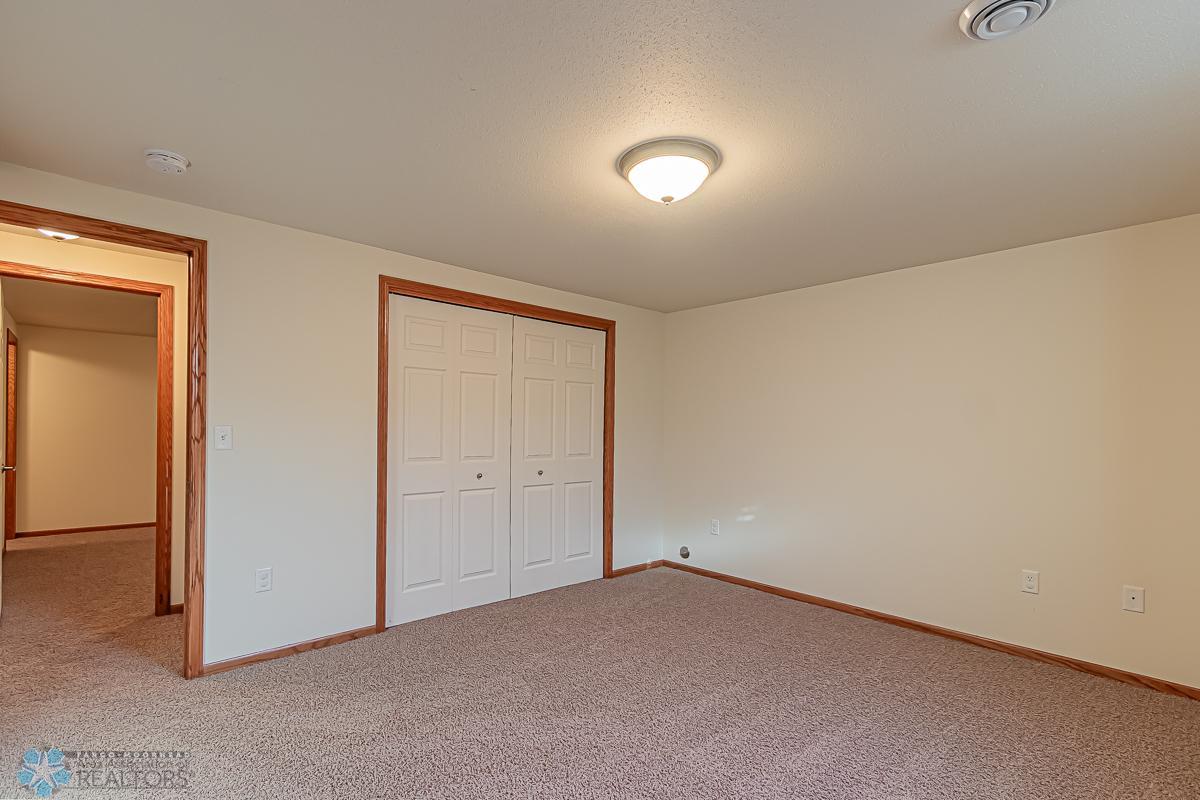 1717 35th St Circle S, Moorhead MN 56560-28.jpg