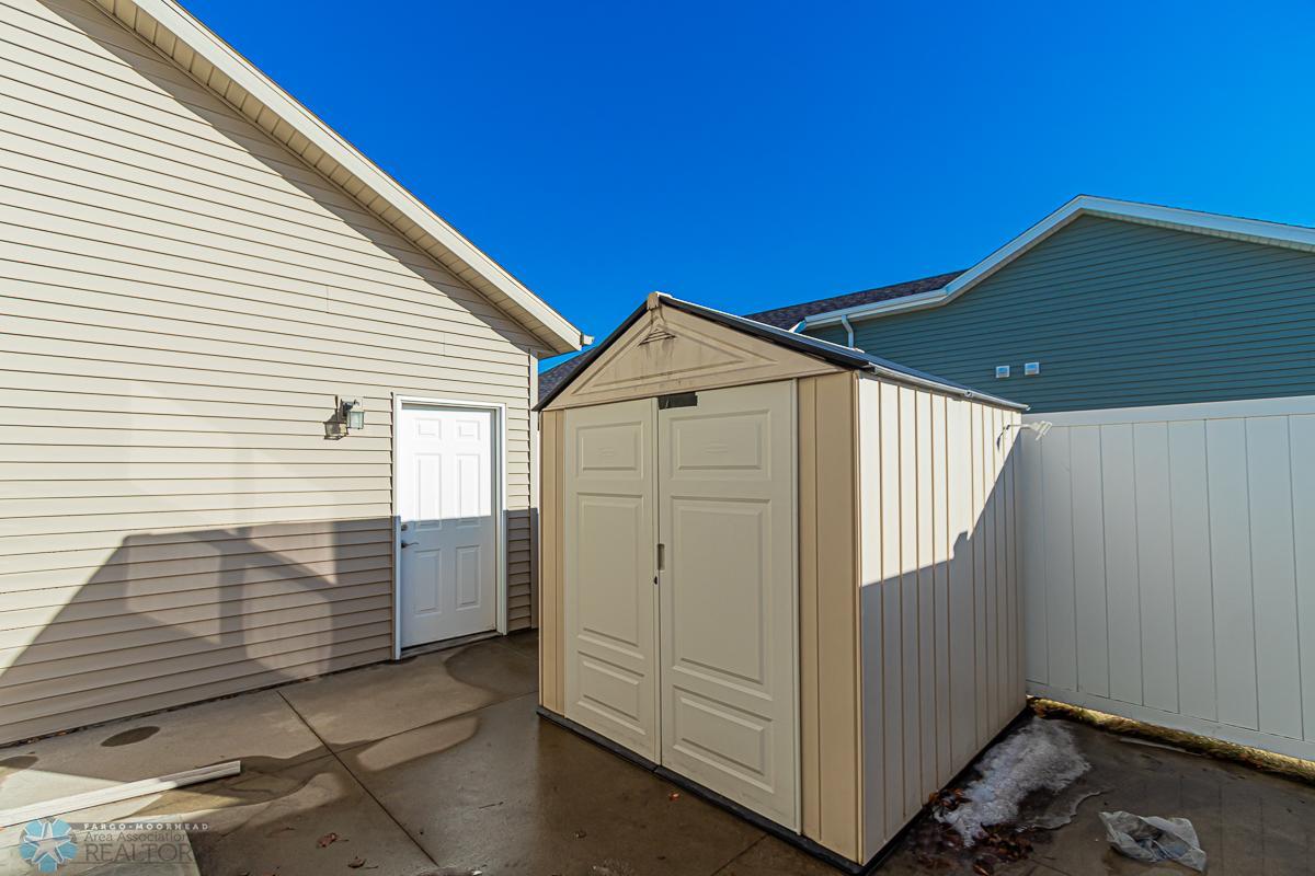 1717 35th St Circle S, Moorhead MN 56560-43.jpg