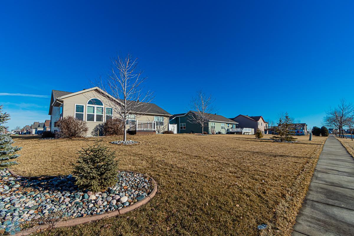 1717 35th St Circle S, Moorhead MN 56560-39.jpg