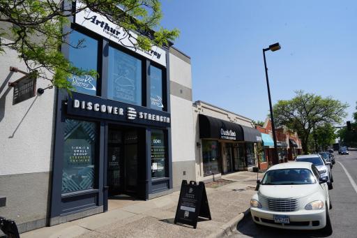 Everything from wellness centers to fitness and ice cream shops are nearby.