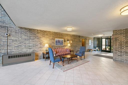 Photo for 2230 Midland Grove Road, 303, Roseville, MN 55113 - Listing #6483539 2230 Midland Grove Road, 303, Roseville, MN 55113