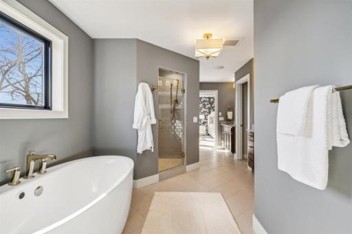 2367 Meeting Place, Wayzata, MN 55391