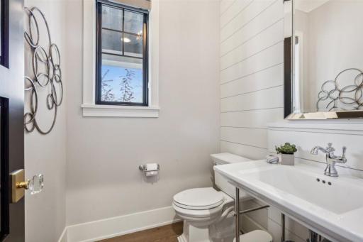 2367 Meeting Place, Wayzata, MN 55391