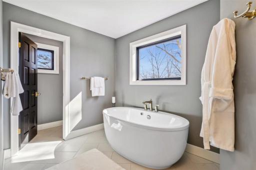2367 Meeting Place, Wayzata, MN 55391