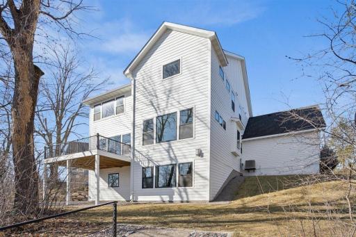 2367 Meeting Place, Wayzata, MN 55391