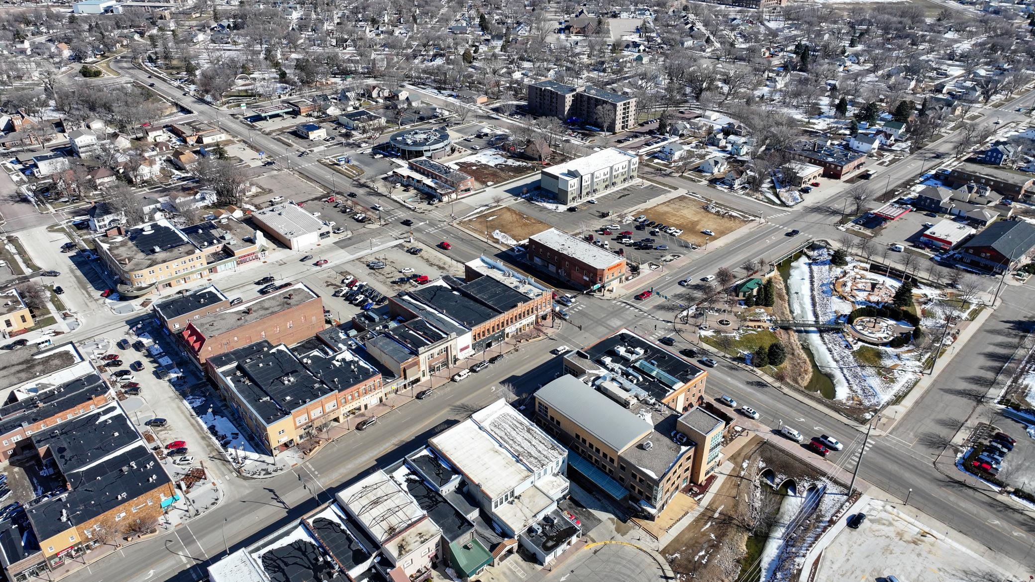 Located in the heart of Downtown Marshall, the location really can't get any better!