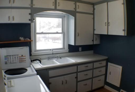 Main Floor Laundry.jpg