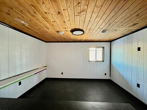 209 W Cleveland - 12.jpeg