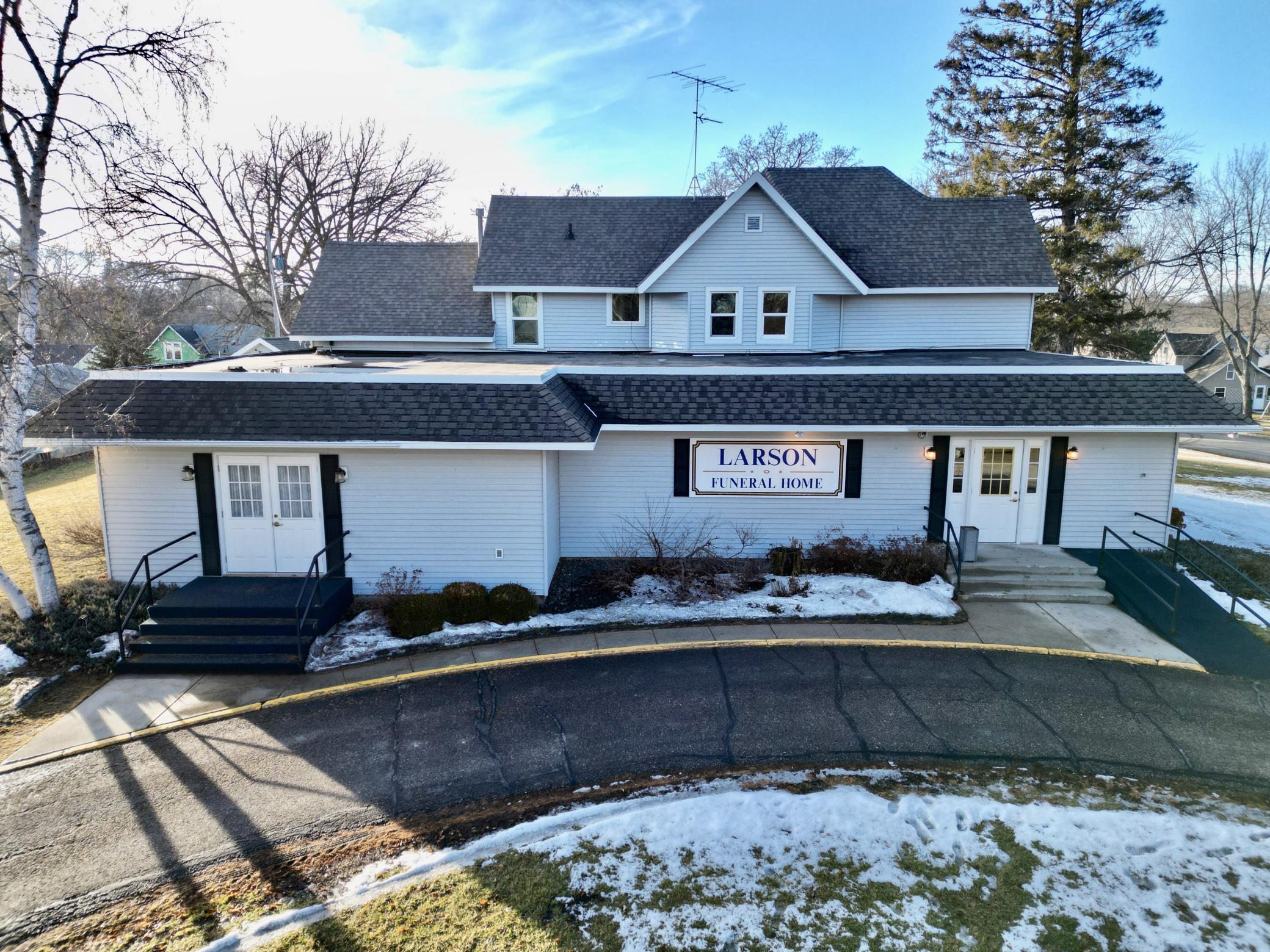 304 3rd St SE Pelican Rapids - 1.jpeg