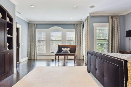 1550 Kenwood Parkway, Minneapolis, MN 55405