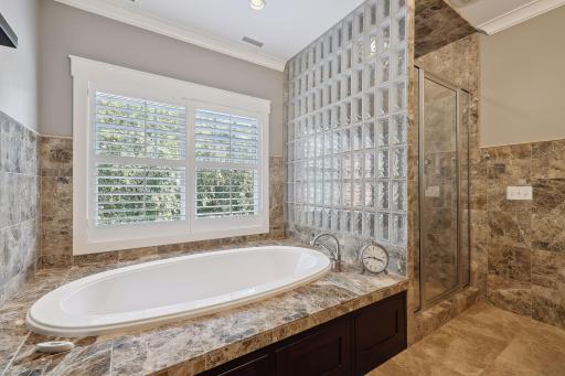 1550 Kenwood Parkway, Minneapolis, MN 55405