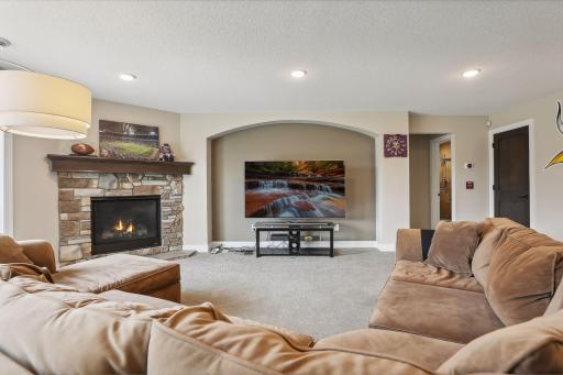 78 Rapp Farm Lane, Saint Paul, MN 55127