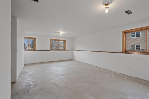 14124 Ferrara Avenue N, Hugo, MN 55038