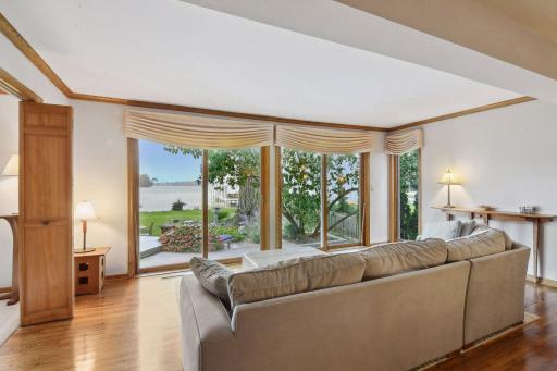 75 West Point Avenue, Excelsior, MN 55331