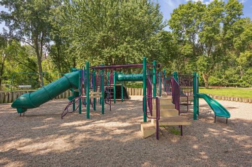 75 West Point Avenue, Excelsior, MN 55331