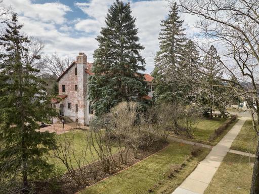 932 4th Street SW, Rochester, MN 55902