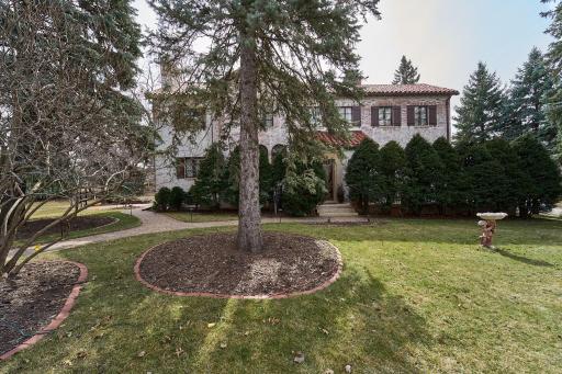 932 4th Street SW, Rochester, MN 55902