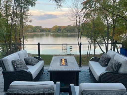 490 Bighorn Drive, Chanhassen, MN 55317