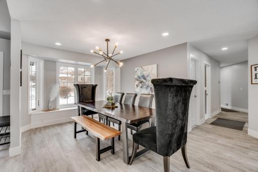 490 Bighorn Drive, Chanhassen, MN 55317