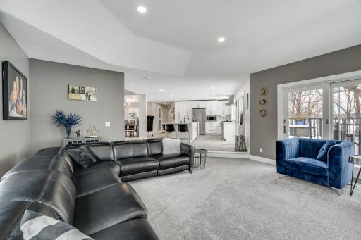 490 Bighorn Drive, Chanhassen, MN 55317