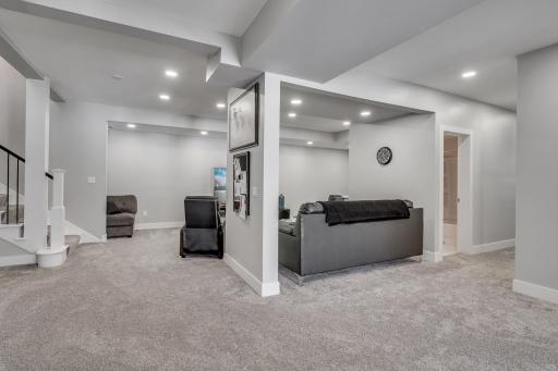490 Bighorn Drive, Chanhassen, MN 55317
