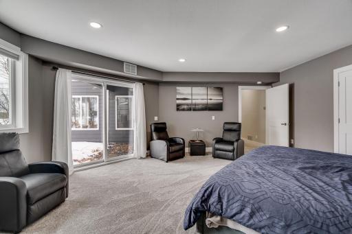490 Bighorn Drive, Chanhassen, MN 55317