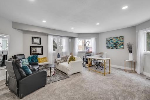 490 Bighorn Drive, Chanhassen, MN 55317